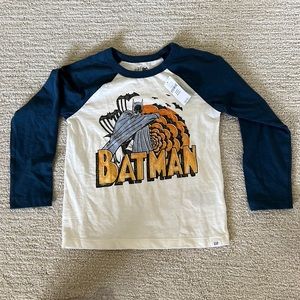 NWT Gap boys 5T Batman color block long sleeve shirt.